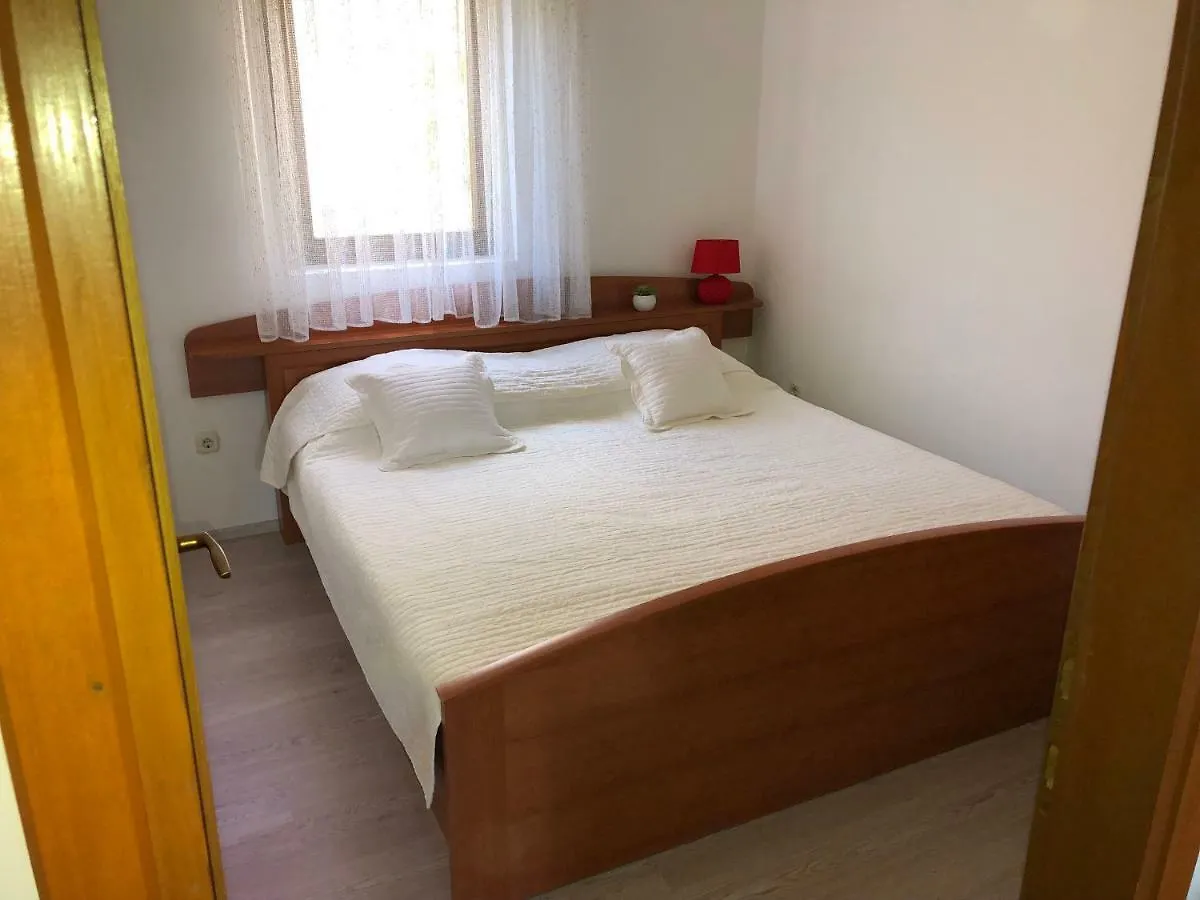 Apartments Vrdoljak Pag Town 0*,